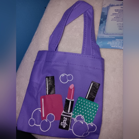 NWOT Girl's Makeup Lot Of 6 - Picture 7 of 12